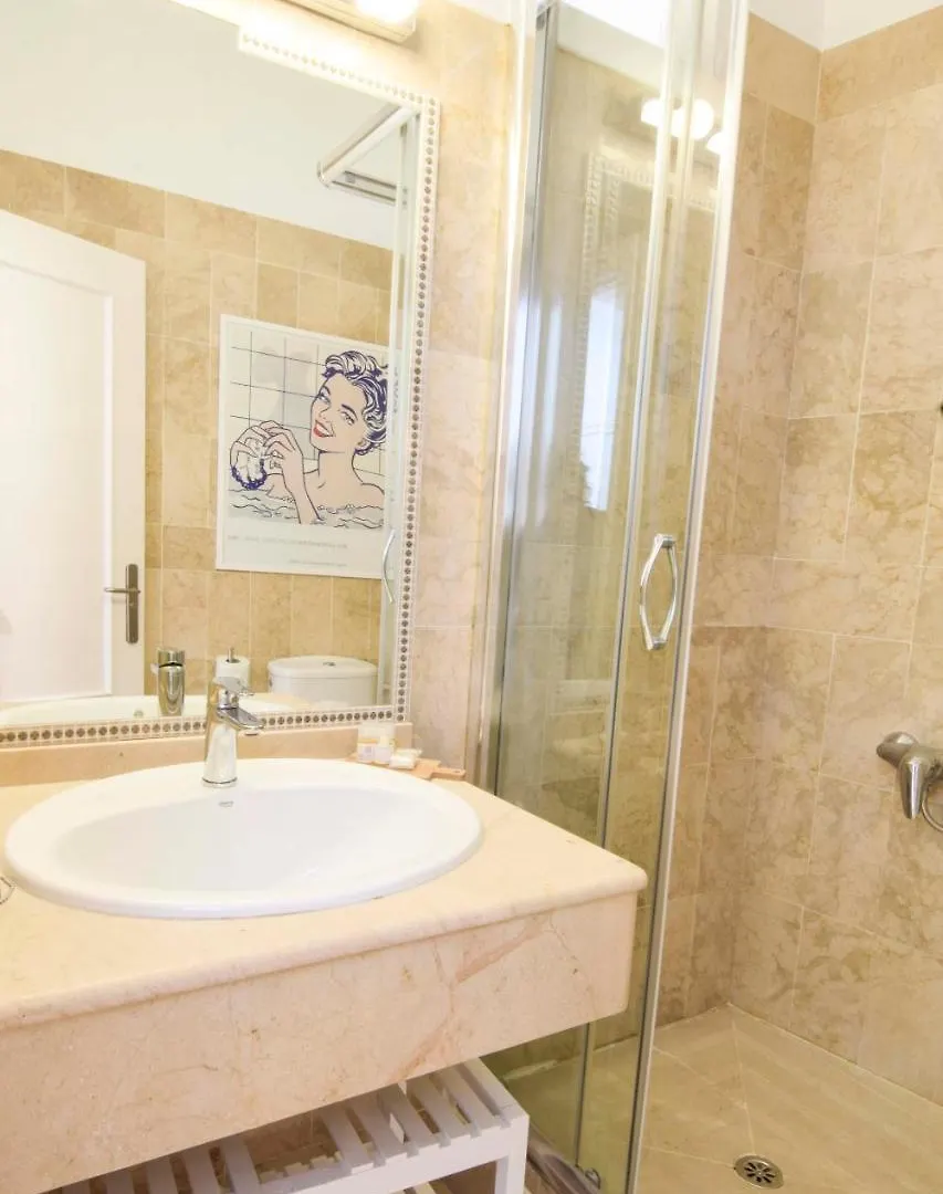 Letmalaga Uncibay Daire 0*,  İspanya